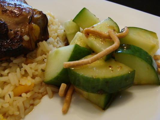 salade de concombre asiatique