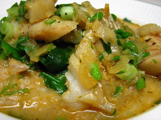 tilapia à la thaïlandaise avec bouillon coco-curry