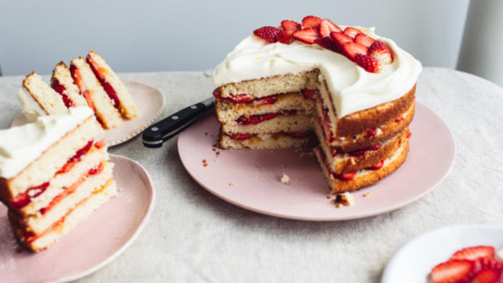 gâteau blanc stratifié printemps printemps fling