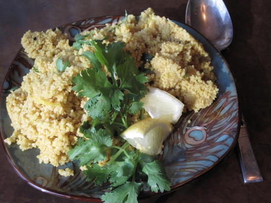 couscous à la coriandre fraîche et jus de citron