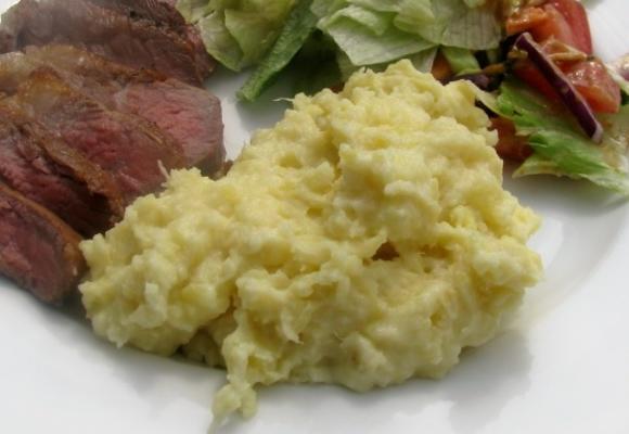 purée de patates douces à l'ail rôti