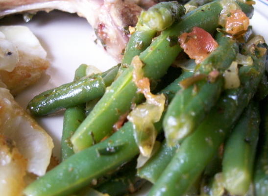 haricots verts / feijao verde ou carrpato guisado