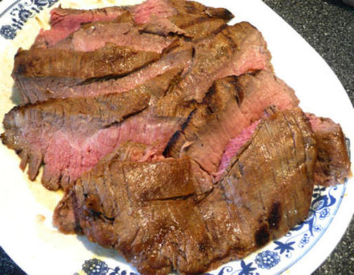 steak de flanc trempé dans une bière