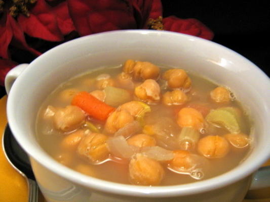 soupe tunisienne à l'ail et aux pois chiches