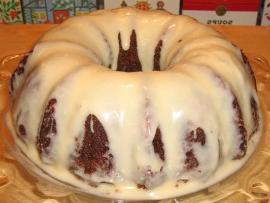 Bundt cake aux carottes avec glaçage