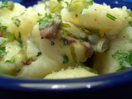 salade française de pommes de terre aux anchois