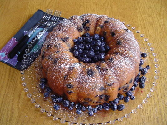 Bundt cake aux bleuets sauvages