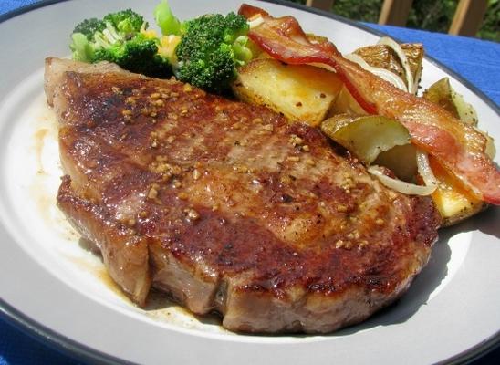 steaks grillés à l'ail (sauce basting)