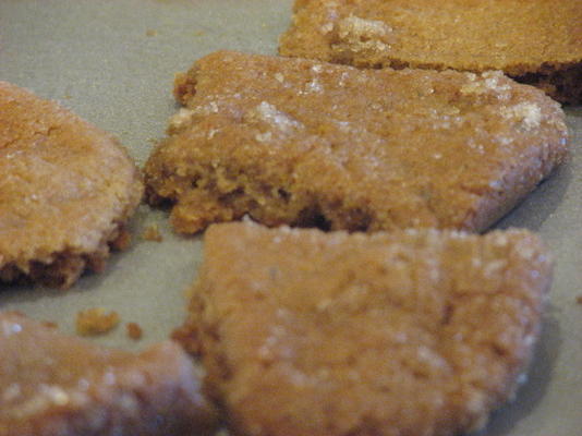biscuits aux épices exotiques avec gingembre, cardamome et eau de rose