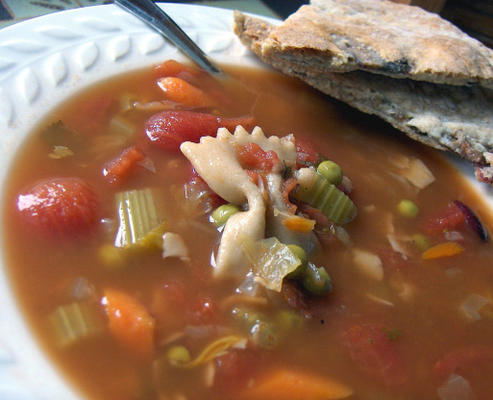 soupe minestrone (soupe aux légumes italiens)