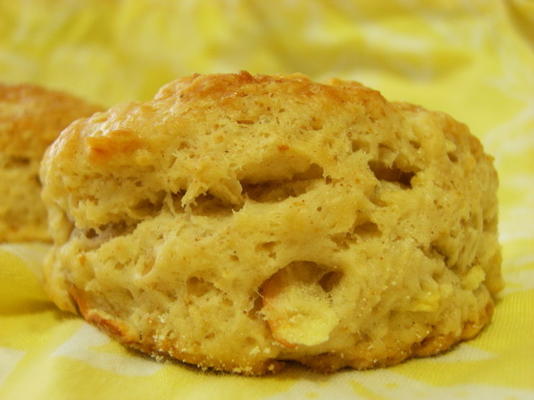 gâteaux aux pommes et à la cannelle