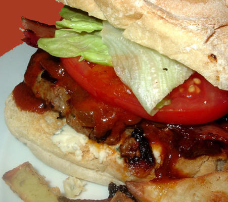 burger au bacon et au miel chipotle-gorgonzola