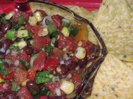 Salsa aux haricots noirs de Bek / pico de gallo