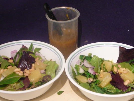 salade d'ananas à la roquette