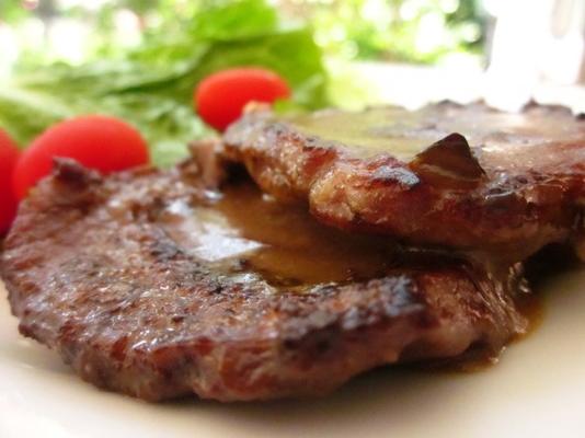 steak étouffé avec sauce aux champignons