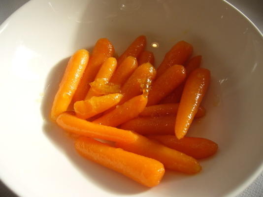 mini-carottes glacées à l'orange (légères)