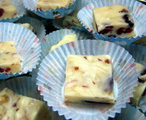 fudge au chocolat blanc aux amandes