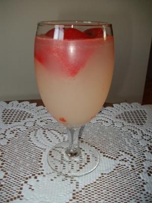 limonade aux glaçons à la fraise