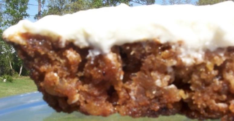 Gâteau nectar à l'ananas avec glaçage au fromage à la crème