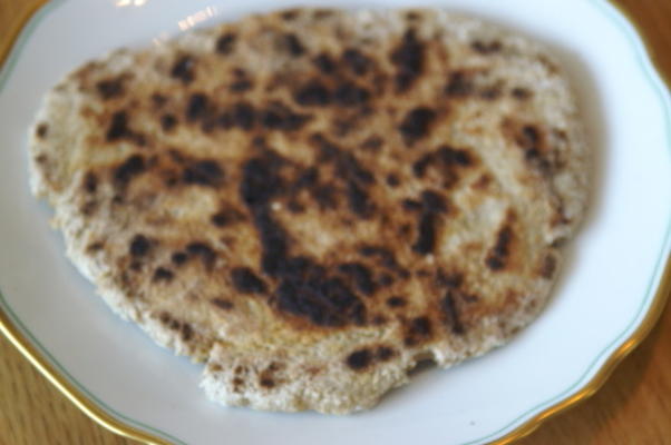 aowi's jowar / jolad roti (pain plat indien sans gluten)