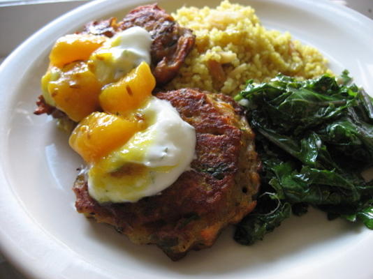 bhaji aux carottes et aux courgettes épicées