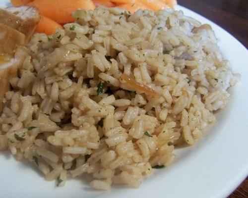 riz à l'oignon presque instantané