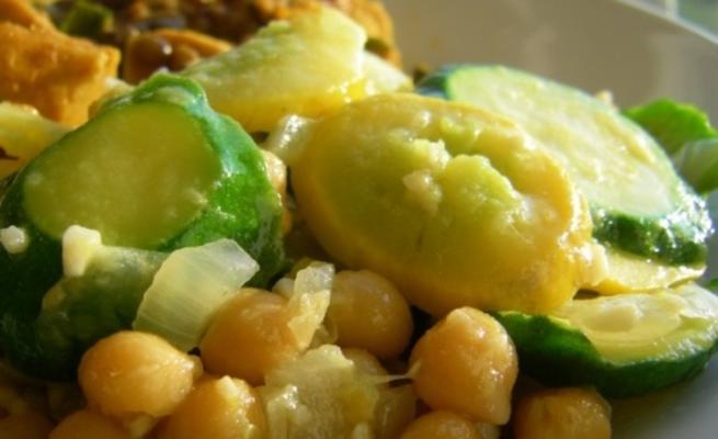 sauté en dés, courgettes et pois chiches