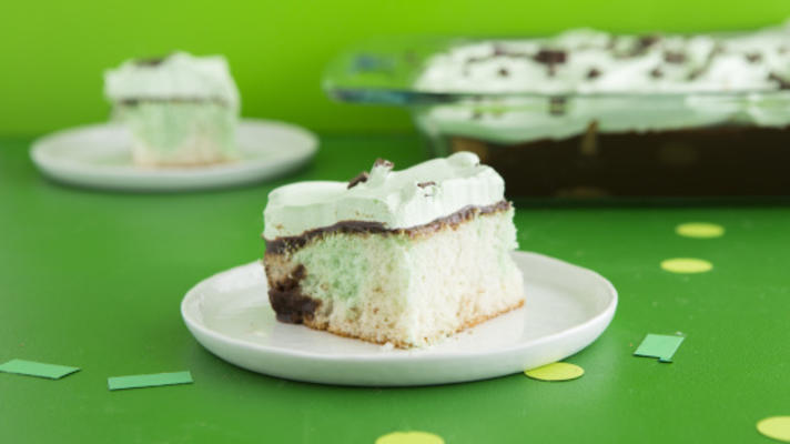 st. patricks day gateau au fudge