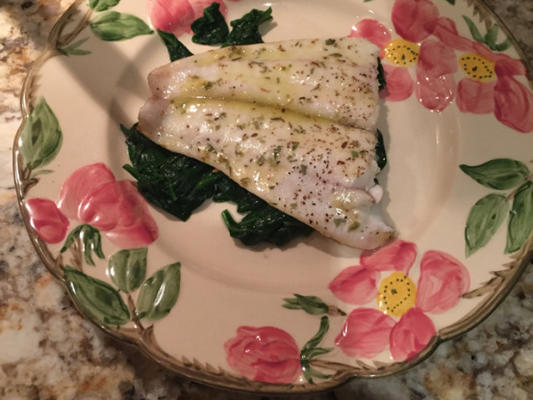 filet de sole dans une sauce à l'huile