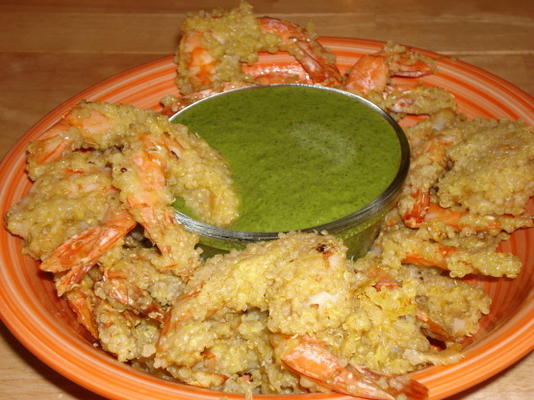 chicharrones de quinoa péruvien avec aji vert