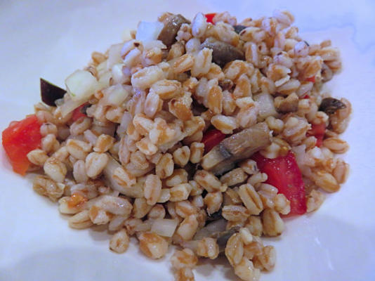 salade farro aux tomates et aux herbes - giada de laurentiis