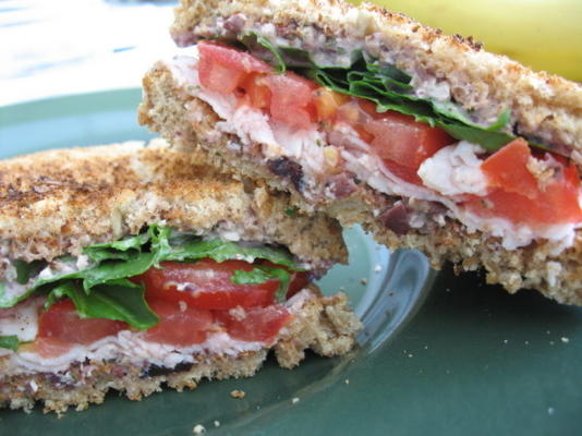 Sandwich de jardin à la dinde et mayonnaise