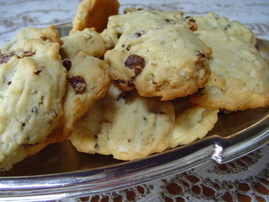 biscuits aux noix et aux raisins