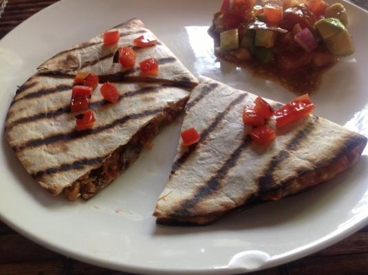 quesadillas aux haricots noirs grillés