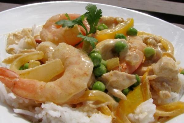 curry rapide au poulet et aux crevettes (option de préparation à l'avance)