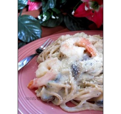 Spaghetti aux champignons et aux crevettes pour deux