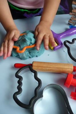 play doh - pâte à modeler (aucune cuisson dans le poêle)