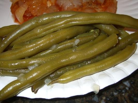 haricots verts du sud d'emeril avec bacon et pommes de terre nouvelles