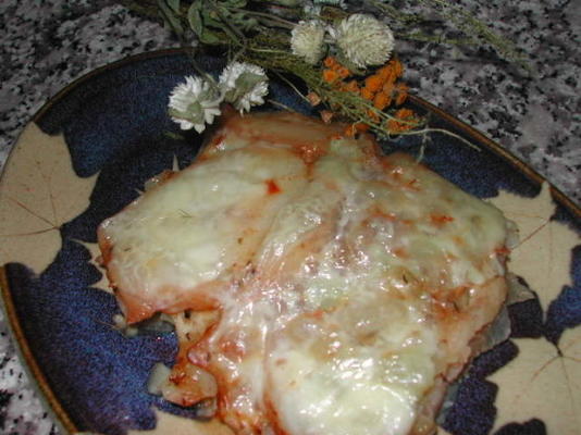 pommes de terre rouges nappées de fromage suisse