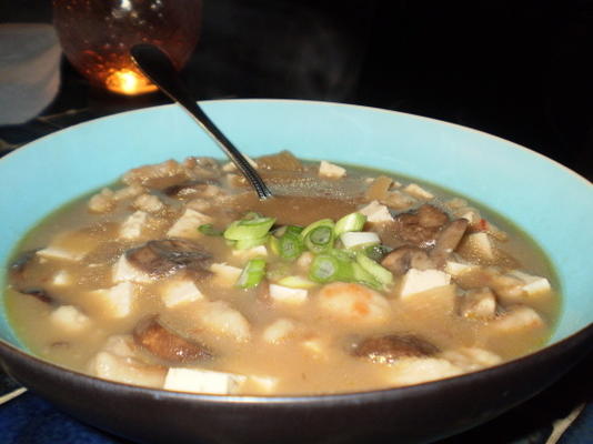 soupe épicée piquante au porc