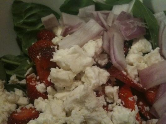 salade d'épinards, fraises et feta