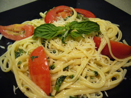 linguine au brie et à la tomate