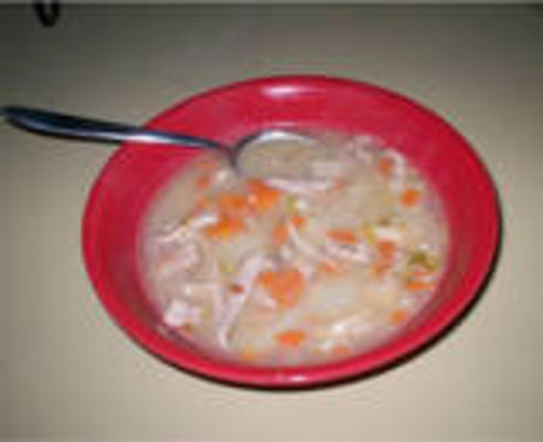 soupe de légumes au poulet à la thaïlandaise