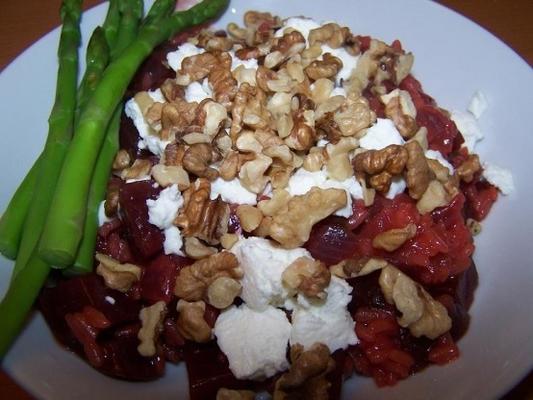 risotto de betterave au fromage de chèvre et aux noix