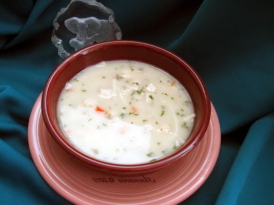 soupe de nouilles au poulet d'afrique du nord