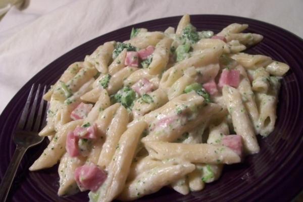 jambon et penne alfredo au brocoli