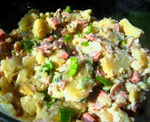 salade curichoise (salade de pommes de terre avec jambon, céleri et crème)