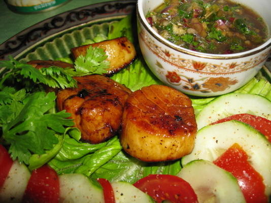 crevettes thaïlandaises à l'ail avec sauce citron-coriandre