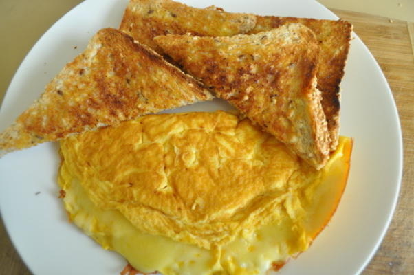 omelette au fromage suisse de maman pour 2 ou plus