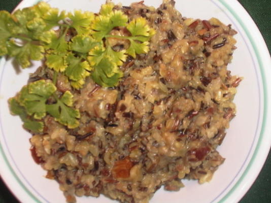 riz sauvage aux noix et aux dattes